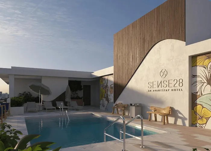 Sleeps 18 3 Suites In New Luxury Hotel W Rooftop Pool Sense28 By Avantstay Miami