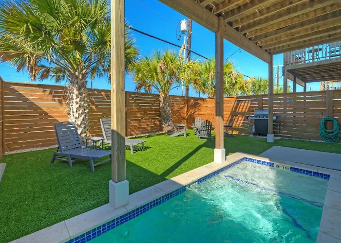 Port A Pool Home • Direct Boardwalk Beach Access Villa Blanca By Avantstay Port Aransas