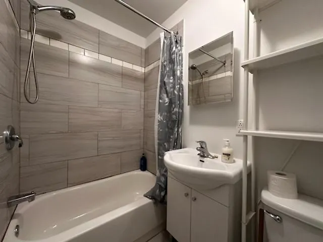 Full Kitchen 10Min From Dtown Room B Montréal