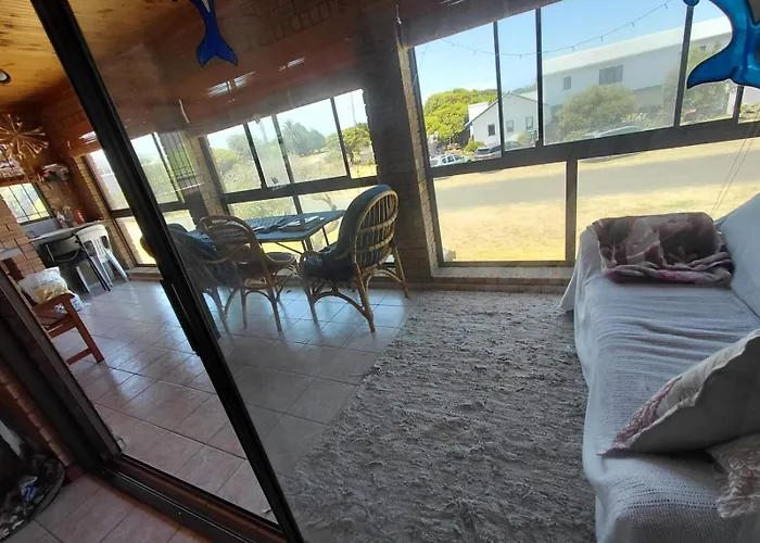 HuisieBydieC Hermanus