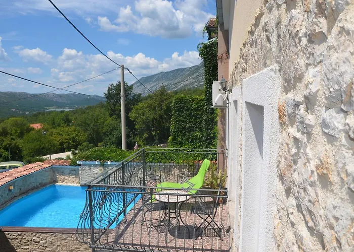Holiday Home Geraeumige Duplexwohnung Mit Terrasse Und Pool By Interhome Crikvenica