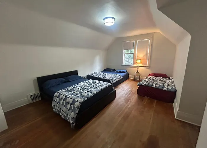 Vancouver Guest House - Airport 10 Min - Free Parking & Fast Wi-Fi
