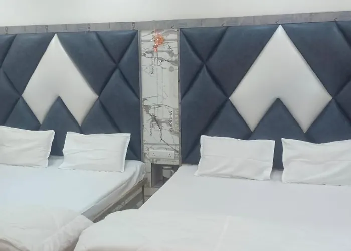 Hotel Sakshi Vinayak Varanasi