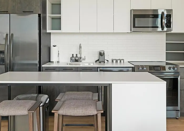 Landing Stunning 2Bd Courtyard Rooftop Lounge Washington