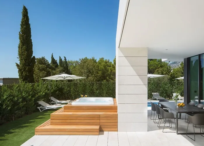 Holiday Home Villa Opera By Interhome Starigrad Paklenica