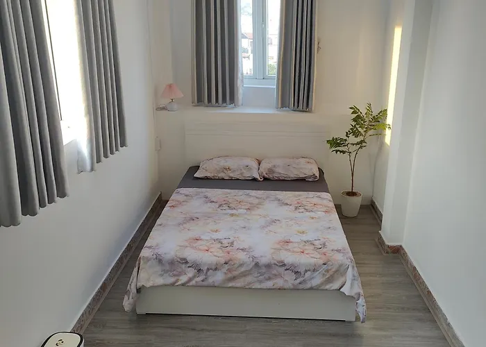 Bright, Spacious Room With Dual-View In The Center Of Saigon Ho-Chi-Minh-Stadt
