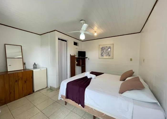 Bougainville Guest House Paraty