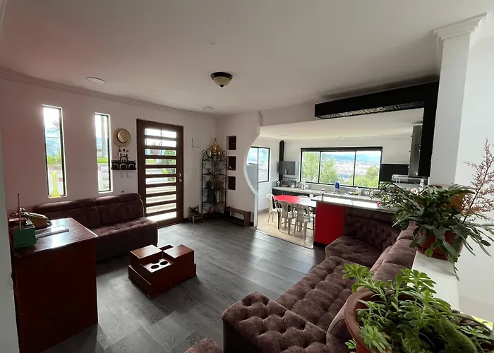 Villa Casa Con Vista Unica A 10 Minutos De Cuenca