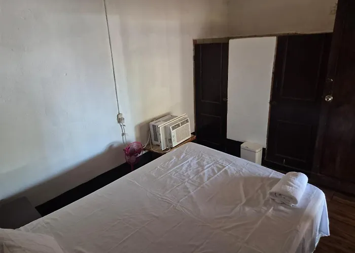 Hostal El Paredon Sipacate