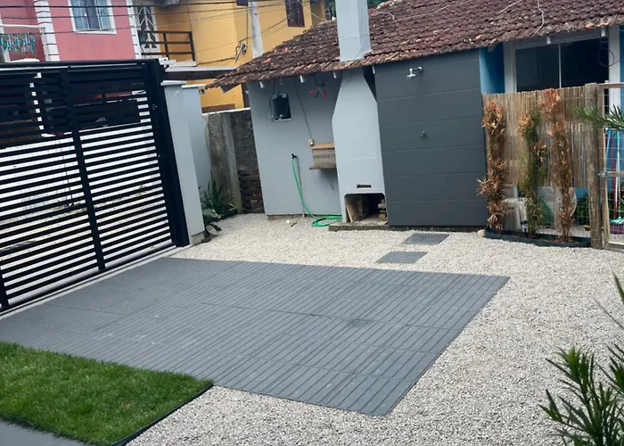 Casa Com 2 Quartos, Sendo Um Suite, Super Aconchegante Para Temporada Florianópolis