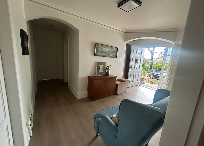 Vancouver Guest House - Airport 10 Min - Free Parking & Fast Wi-Fi
