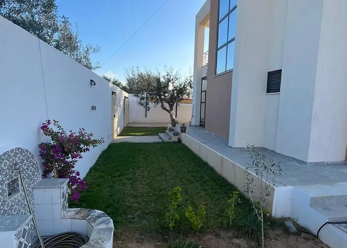 Villadar Midoun