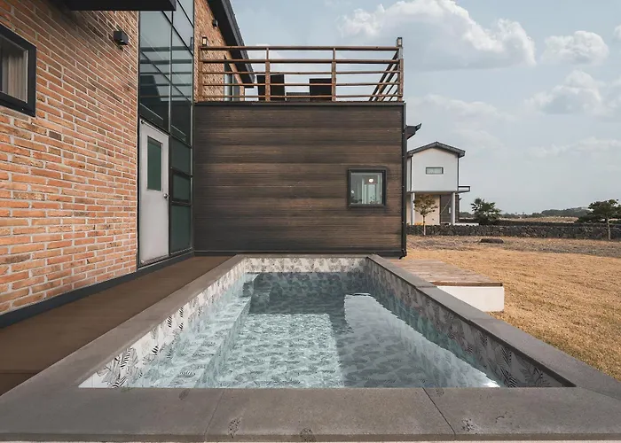 Jeju Soha Stay Pet-Friendly Pension Seogwipo
