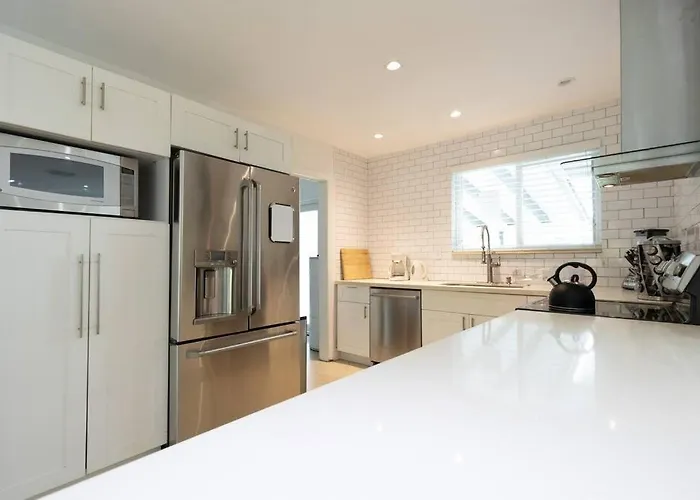 Tropical Private Oasis Mins From Beach & Downtown Miami