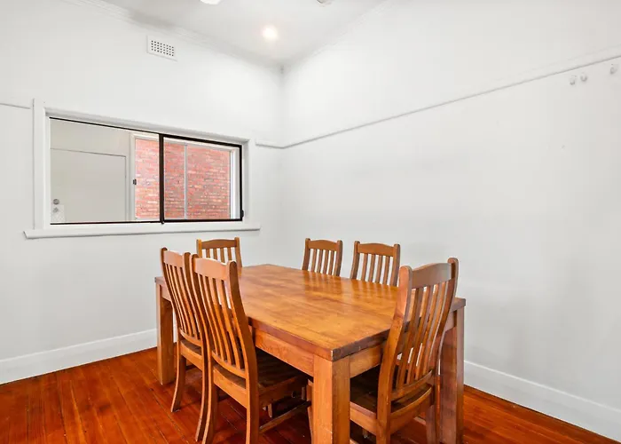 Pascoe Vale Stay With 2Br Home With Parking & Yard Melbourne City
