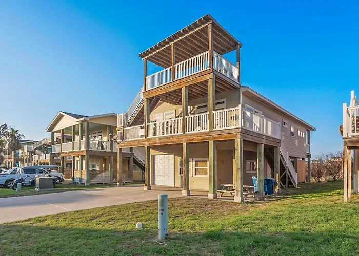 Coastal Retreat I 5 Bedrooms With Game Room Port Aransas