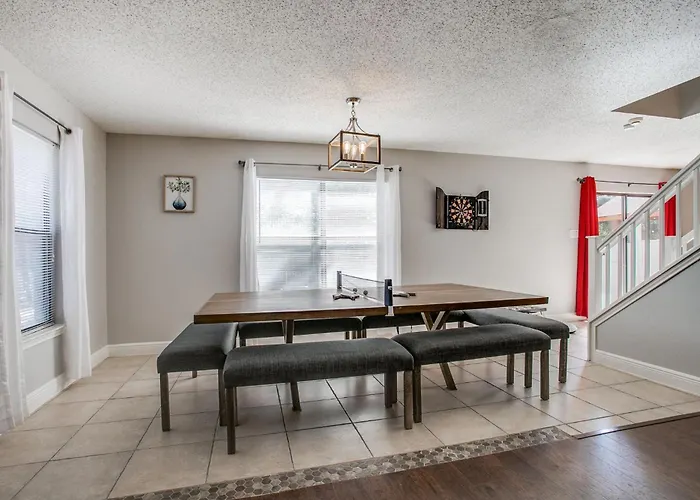 Game Room Retreat Near Six Flags Sleeps 13 Tesla Ev Charger Backyard Oasis San Antonio