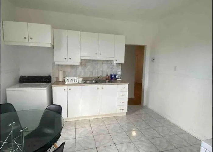 Full Kitchen 6Min From Dtown Room B Montréal