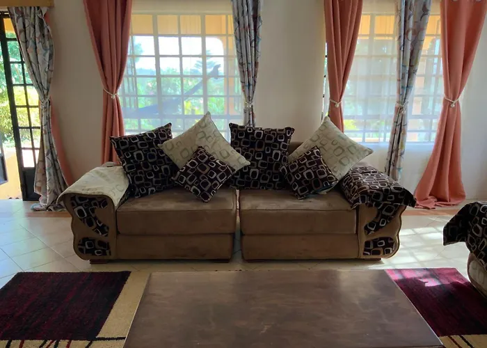 Private Rooms Garden Haven - Iveche Embu