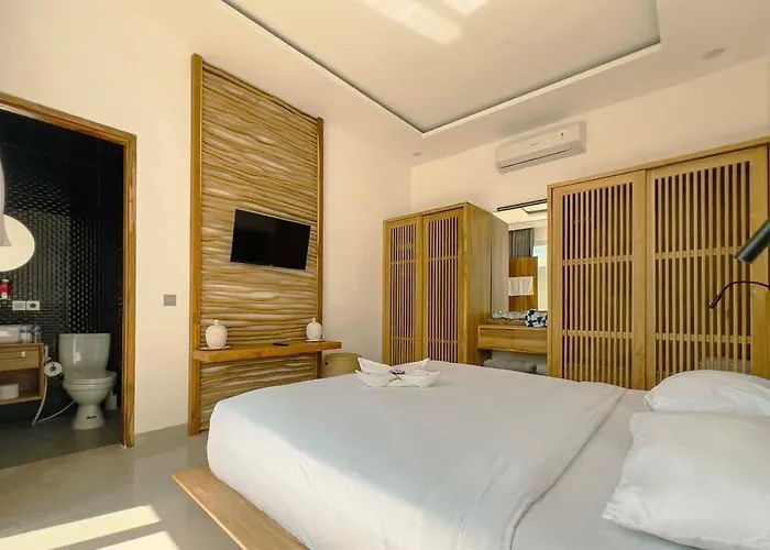 Luxurious Semeniyak New 2Br Villa With A Pool Seminyak