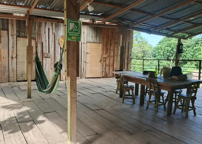 Hostal Casa El Rincon Madera Lodge Palomino