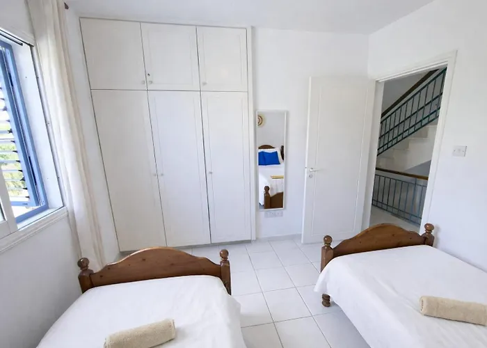 Paphos Service Hostel