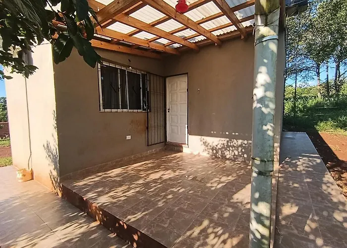 Casa Pequena En Las Afueras De Puerto Iguazú