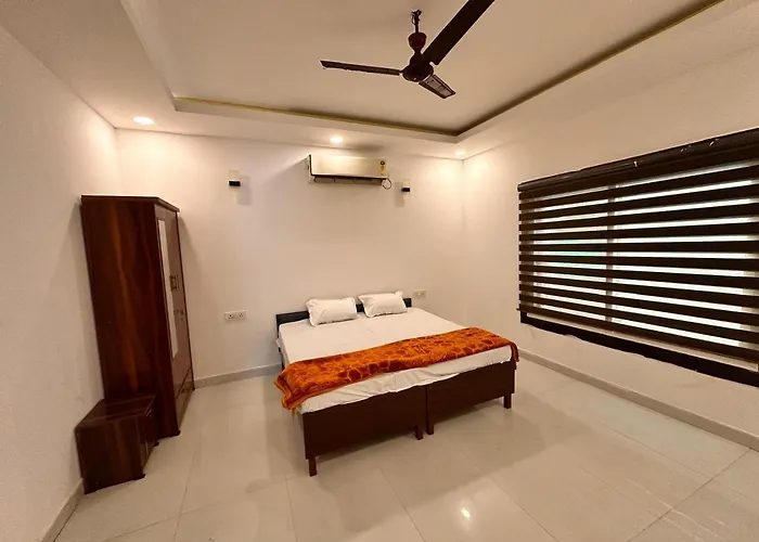 Brigadiers Retreat Farm Noida