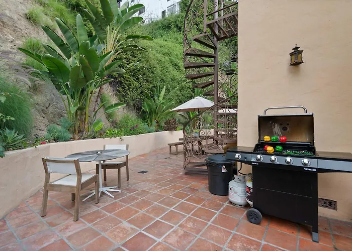 Villa New Listing Elevated Hillside Living By Colby & Conrad Los Angeles
