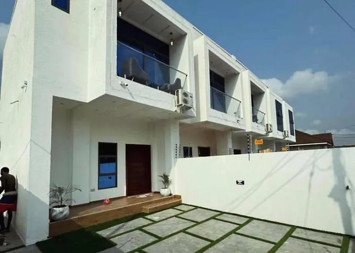 Amani Luxury Apartments Akkra