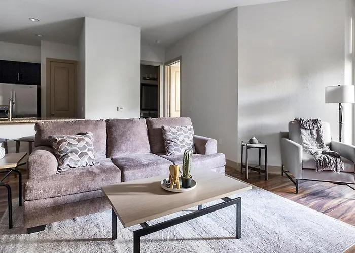 Landing Amazing 2Bd Pool Game Room Houston
