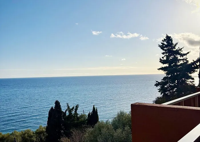 Appartement Pour 8 Pers. Avec Vue Mer Et Wi-Fi A Roquebrune-Cap-Martin - Fr-1-827-26