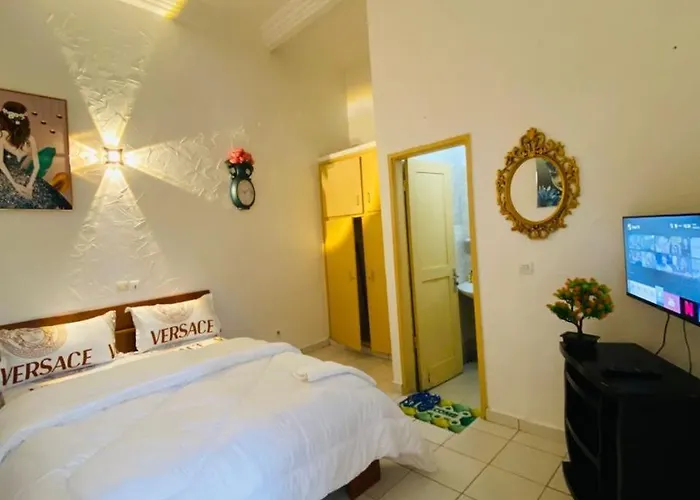 Studio Vip Face A La Cite Adoha Angre Abidjan