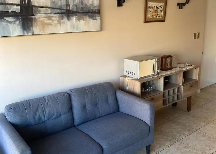 Ferienwohnung Dpto Barrio Republica Cerca Movistar Arenas Santiago de Chile
