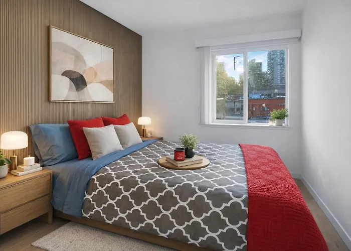 Modern 2-Bedroom Retreat In Vancouver West End