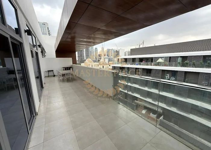 Luxurious Two-Bedroom & Living Room Apartment Dubai