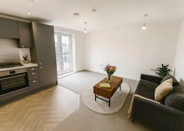 Modern One Bedroom Flat Near Anfield Stadium With Parking Liverpool