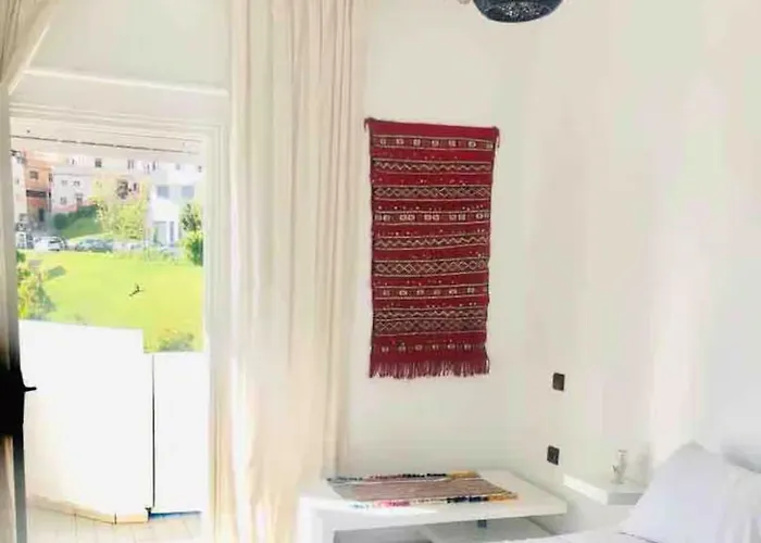 Beautiful View - Bright & Spacious 3-Beds Apartment In Central Area Tanger