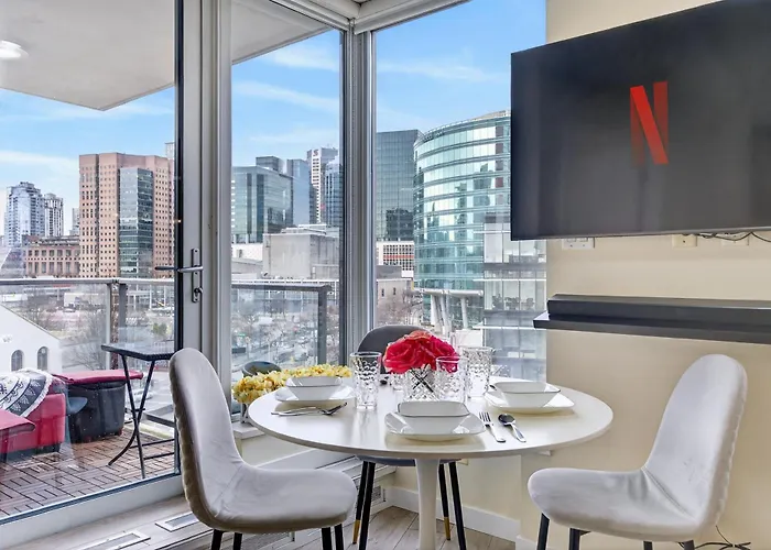 One-Of-A-Kind 2Br Condo In Vancouvers Urban Core