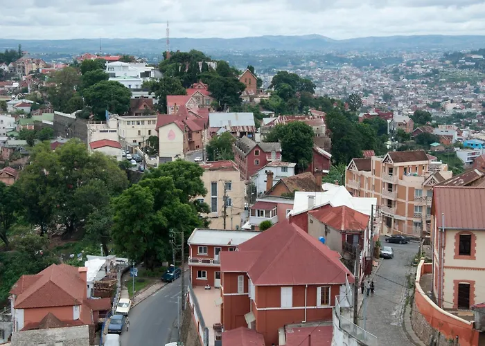 Ferienwohnung Duplex 400M2 Ambohijatovo Antananarivo