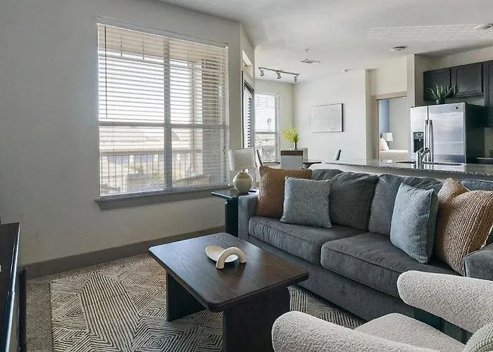 Landing Apartments - The Grayson Houston