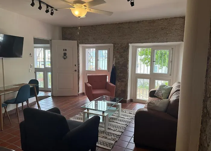 Charming Old Town Apartment With Stunning City Views Panama Stadt