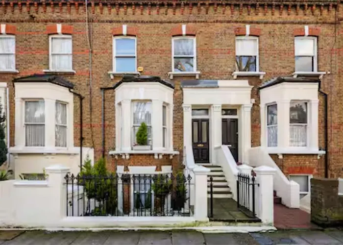 Ferienwohnung Bright Maida Vale Flat Near Shops Transport Links London