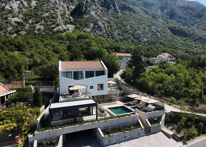 Villa Ataraxia - 3 Independent Units Villa Dobrota