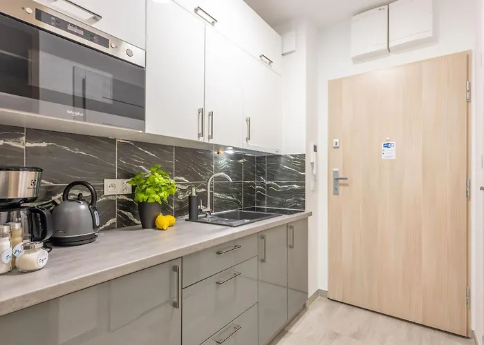 Apartment Strandnahe- Gemuetliche Ferienwohnung In Swinemuende By Interhome