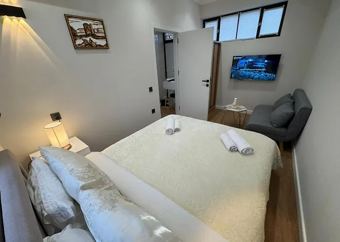 Ferienwohnung Maiden Tower Prestige Baku