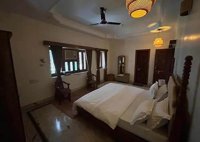 1Bhk Studio City Center Vaayu Aastha 10 Min Temple Varanasi
