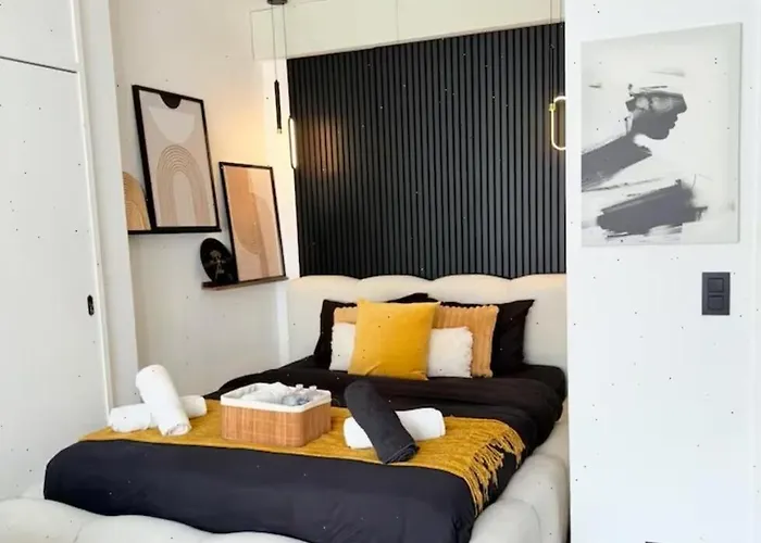 Charming Apartment In Bruxelles