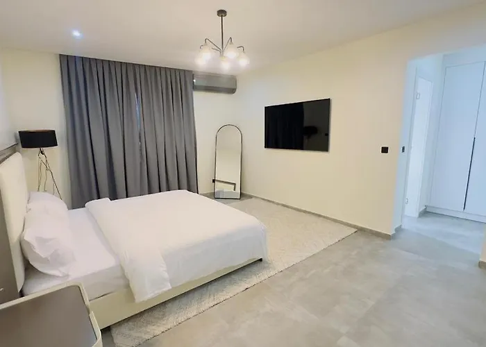 Home Dreams Dakar