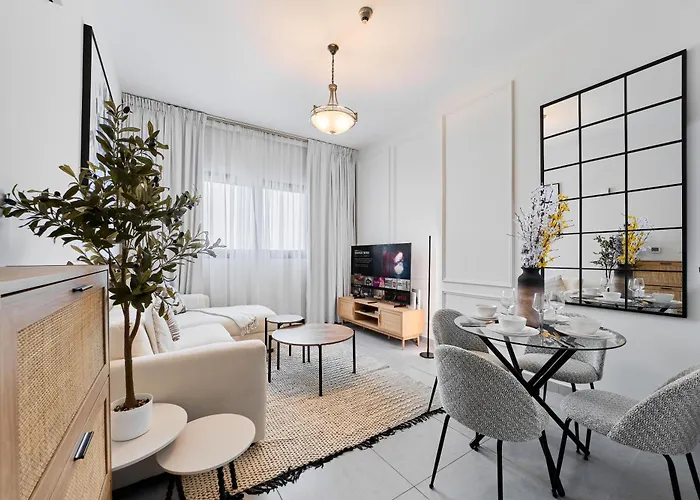 Elegant 1Br Apartment In Ikarus, Dubai Production City
